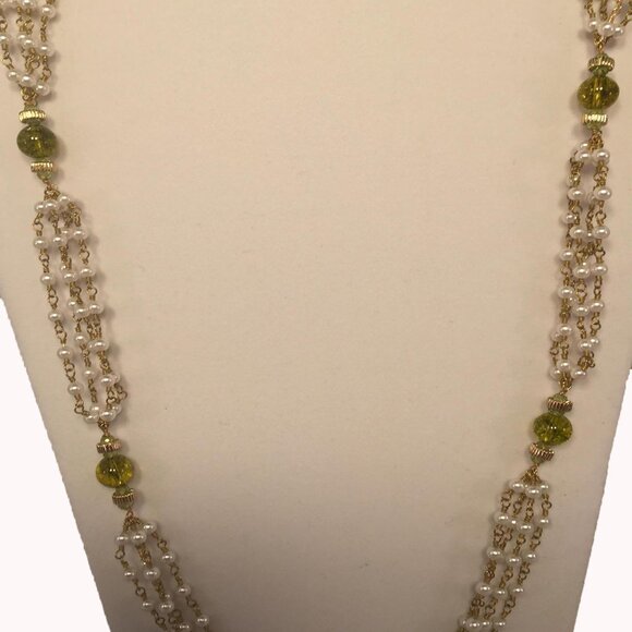 Four Strands Pearl, and Peridot Necklace - Picture 4 of 4